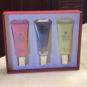 NIB Molton Brown Skin Care